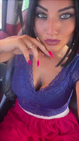 A post by @dinacardone_official on TikTok caption: Me ne vado su Marte!Ciao😂💣