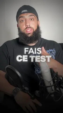 A post by @by_walid on TikTok caption: Tu veux un enfant calme, concentré et équilibré ? Alors arrête de fermer les yeux sur ce qu’il regarde. Certains dessins animés détruisent son cerveau… plan après plan, seconde après seconde. 📉 Moins de patience. Moins de concentration. Plus de crises. Et toi tu crois que “c’est juste un dessin animé”. 🐾 Paw Patrouille, 25 plans/minute. 👶 Bluie, à peine 8. Lequel tu choisis ? 📜 Le Prophète ﷺ nous a prévenus : tu es responsable de ton troupeau. Même de ce qu’il regarde. 💡 Ce n’est pas un combat contre les écrans. C’est un appel à la conscience. À toi de choisir : l’écran ou l’éducation.