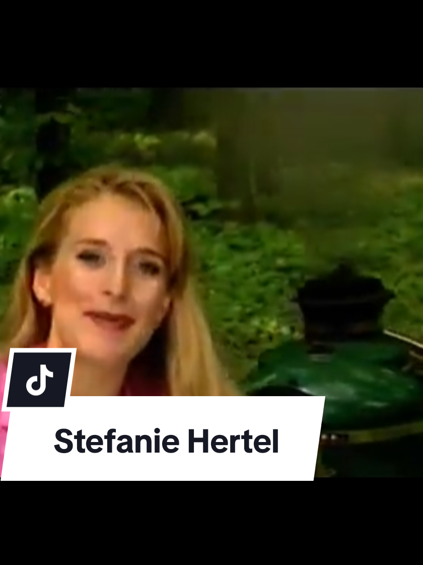 A post by @schlagermusikfueralle on TikTok caption: #foryou #foryouforypu #foryoupage #musiktiktok #musik #sommer #musik 