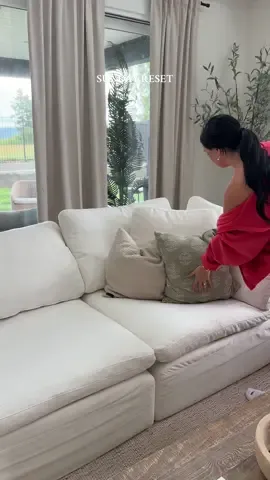 A post by @kaelimaee on TikTok caption: HAPPY SUNDAY🫧🧺🕊️☁️🧚‍♀️ #sundayreset #clean #cleaning #CleanTok #homereset #cleanhome #aesthetic #asmr #asmrsounds #satisfying #viral #cleanwithme #cleaningmotivation 