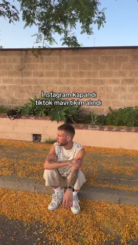 A post by @deliyiz.46 on TikTok caption: Olaylar tam olarak Kadıköy boğasıyla eşleşiyor 