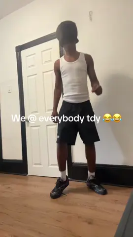 A post by @randomphillyboul on TikTok caption: @famolonnie._ 😂😂