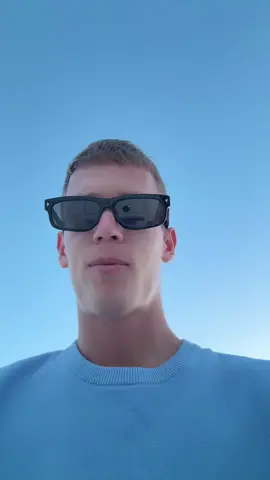 A post by @daniolmo on TikTok caption: Un qué?