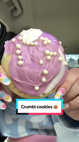 A post by @moncluscarol on TikTok caption: Fueron literalmente las peores galletas que jamás probé