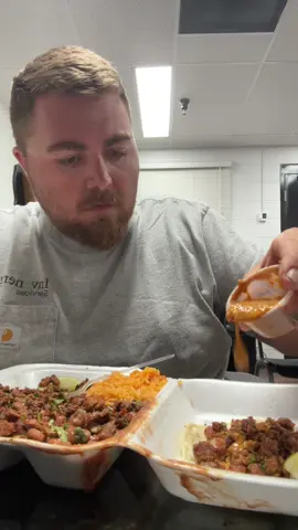 A post by @logandurrance12 on TikTok caption: It’s dinner time baby!! #dadsoftiktok #vlog 