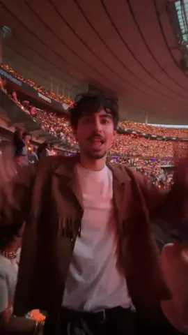 A post by @filipe_diass on TikTok caption: 10 10 10 across the board #CowboyCarter #Heated W/ @rabanne  