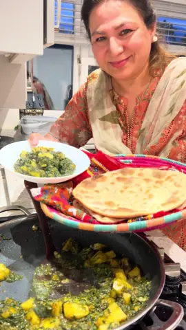 A post by @pulwasha_cooks on TikTok caption: Tandoori roti or Aloo palak . #tandooriroti #tandoorirotiathome #aloopalak #explore 