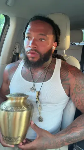 A post by @detroitkavi_ on TikTok caption: Update: #fypage #fypシ゚viral #fyp #fypシ 