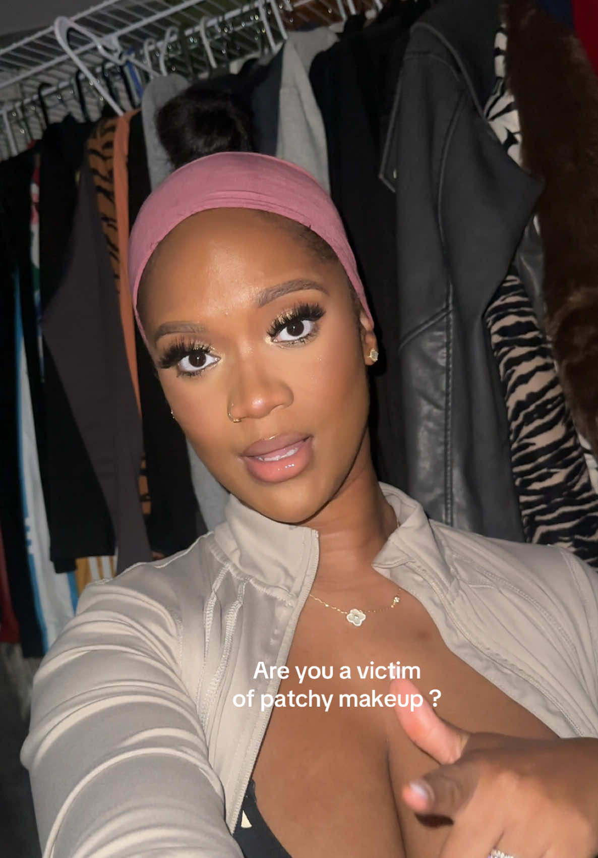 A post by @nikijayy7 on TikTok caption: Yall know I’m talking trash , I play too damn much 😂😂😂😂 ! I love yalll You need help just call me ❤️❤️