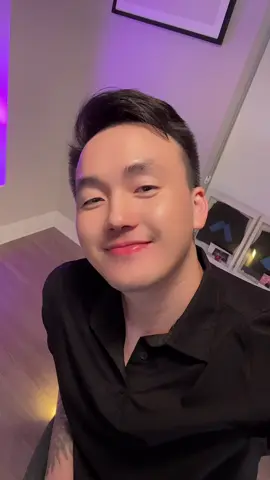 A post by @ on TikTok caption: Hkub ub zaug ntxiv kuv yuav cim koj