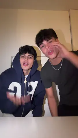 A post by @alvaritobarras on TikTok caption: Ya quiero ir a México @Memo Piña🍍🫅🏻 