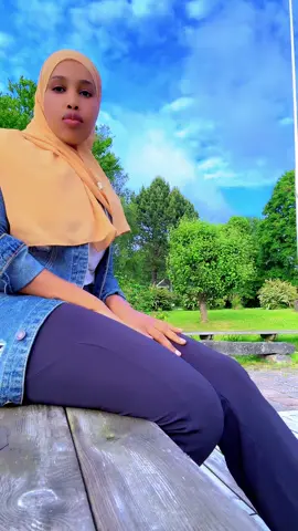 A post by @salmojaamac on TikTok caption: @qoma 100 