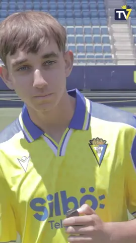 A post by @cadizclubdefutbol on TikTok caption: 🔝 El jugador perfecto de… Anto de @los_colgaos_