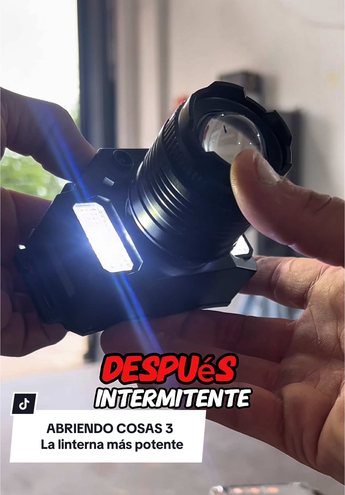 A post by @chivitocars on TikTok caption: La linterna más potente de internet👌 #chivitocars #coches #abriendocosas #herramientas #chapaypintura #parati 