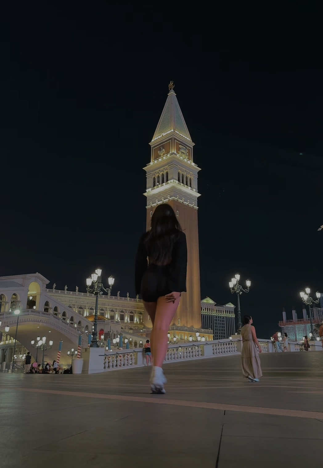 A post by @itssdonn on TikTok caption: @marimacleod the woman you are #fyp #foryou #viral #trend 