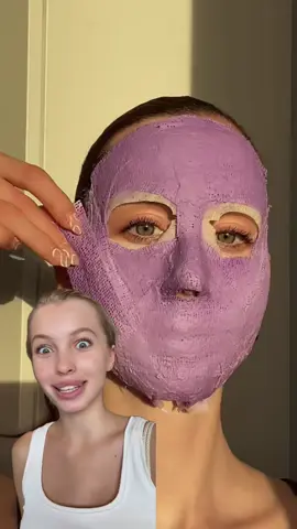 A post by @mirnaya_ru on TikTok caption: Во сколько смотришь это видео?