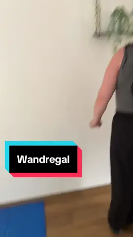 A post by @tutich_official on TikTok caption: Wandregal von Temu im Test ✨ Anzeige / #Temu #deko 
