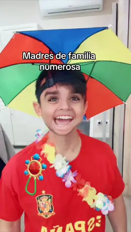 A post by @nachter on TikTok caption: #humor #madres 
