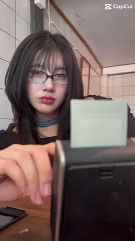 A post by @nan_warisara__ on TikTok caption: #CapCut 