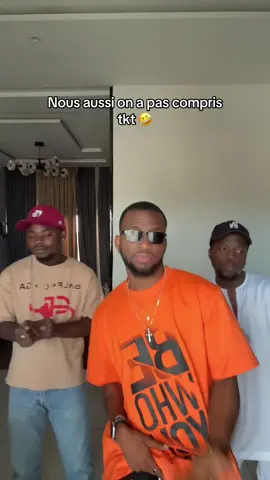 A post by @jojolecomedien1 on TikTok caption: 🤣🤣🤣🤣 bref 