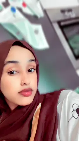 A post by @khadrabid1 on TikTok caption: #viralvideos #somalitiktok #foryoupage #fyp 💐🍯⚡️🔗❤️‍🔥Salka dhigo jaceyl yahow🥶#CapCut 