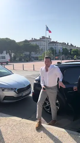 A post by @rnational_off on TikTok caption: Toujours bien accueilli à Royan !