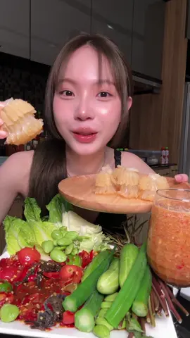 A post by @cardncyn on TikTok caption: แมงกระพรุนหัวกระสุน ตอน4ทุ่ม