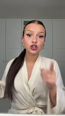 A post by @yungstachel on TikTok caption: Anzeige | mit Filter kostet die Fahrt nur die Hälfte 💅🏼 #DBTikTokTicket #fährtBahn 