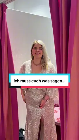 A post by @inaontour on TikTok caption: OH MEIN GOTT JAAAAA - Es hat geklappt!! 😍😍 Ich ziehe nicht nur um, sondern wir ziehen zusammen, in unser  TRAUMHAUS-  ICH FREUE MICH SO KRASS & BIN ÜBERGLÜCKLICH ❤️ Für uns wird schon sehr zeitnahe ein neues Kapitel im Leben beginnen und ich hoffe, dass ihr uns dabei begleiten werdet. #umzug 