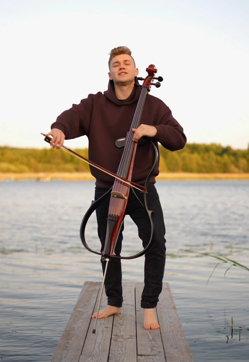 A post by @diugcello on TikTok caption: L’italiano 🇮🇹 #cello #viral 
