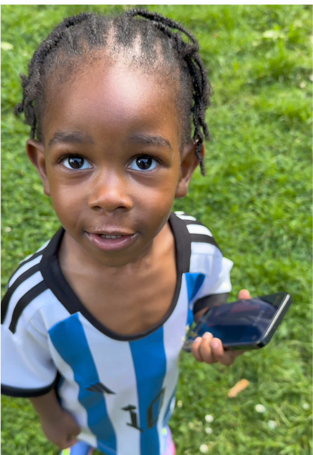 A post by @raisingzion1 on TikTok caption: Getting distracted by block blast🤦🏾‍♂️AD #blockblast #hungrystudio 