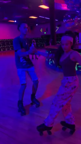 A post by @rollinwithnunu on TikTok caption: 🫶🏻#rollinwithnunu #fyp #rollerskating #trending #viral #foryoupage 