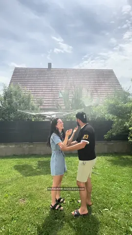 A post by @nesrin_karatosun on TikTok caption: YAĞMUR YAĞMIYOR Kİ 🥹🥹 