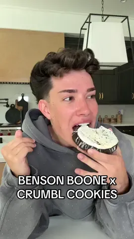 A post by @jamescharles on TikTok caption: Moonbeam Ice Cream Cookie… 🤨🌙🍪 @Benson x @Crumbl #review #crumbl #bensonboone #jamescharles 