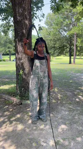 A post by @kamtunechi on TikTok caption: Iran, Mississippi ain’t got a nun to do with no war 💀