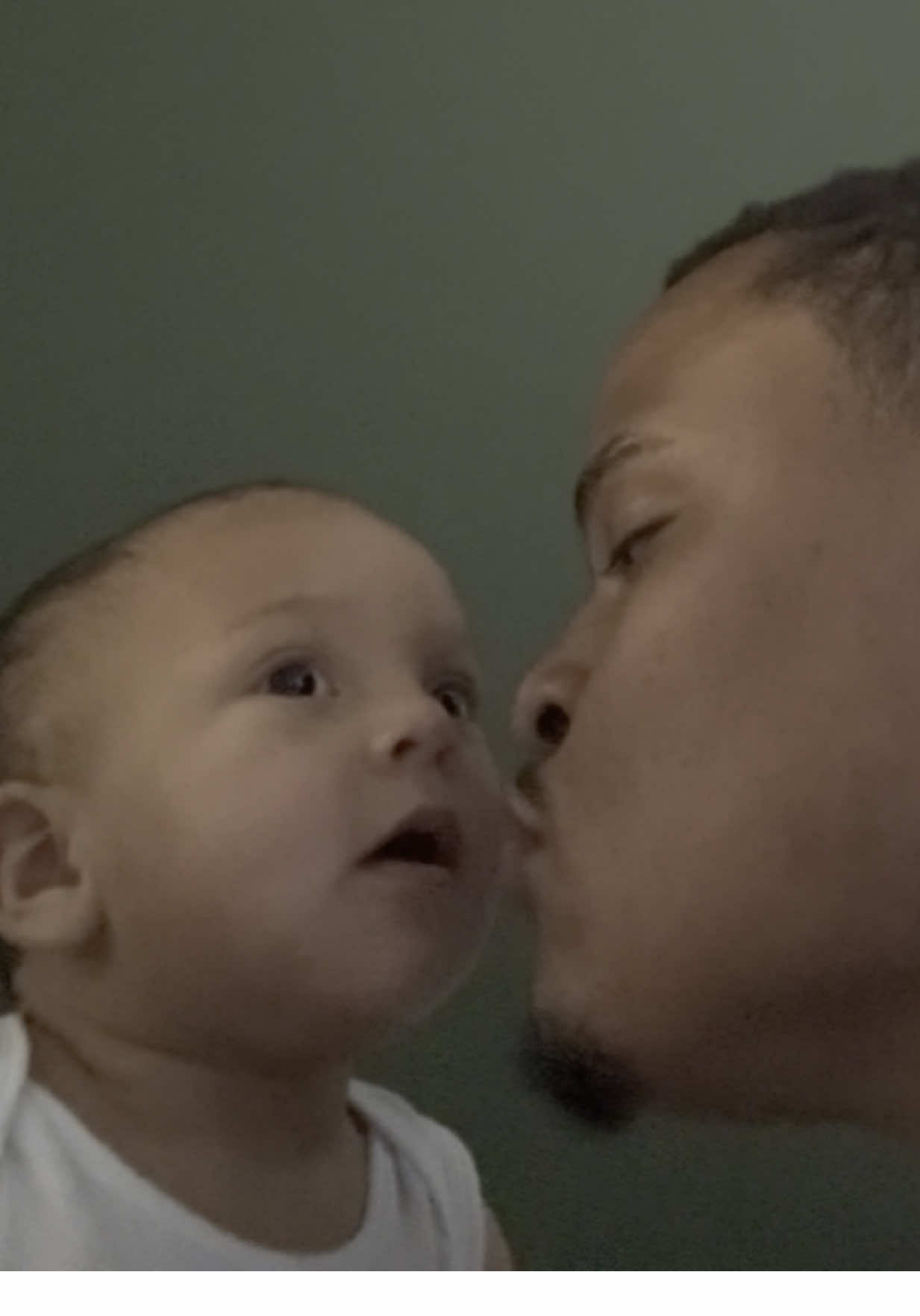 A post by @larobenz on TikTok caption: He makes everyday so special 😭❤️🙏🏽 @Zaza #zaza #babies #larobenz 