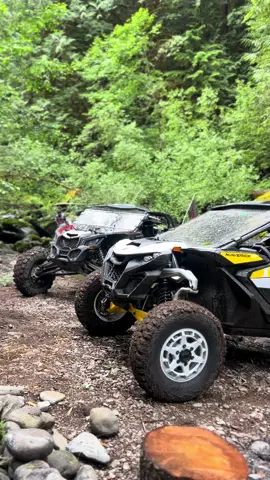 A post by @wa_kingz_offroad on TikTok caption: que bonita es la naturaleza 👌👌 . . . . . . #rutaswashington #wakingz #wakingzoffroad #rutas #trending #trending #canam #canammaverickx3 #corridos #fyp #parati #offroad #offroading #polaris #kawasaki #maverick 