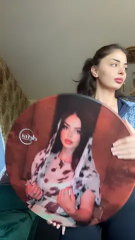 A post by @berivanschecho on TikTok caption: Bu sesten üç kişi seçip bu Deflerden hediye ediyor bu güzel sayfa 🥰 @Huanz luthier REKLAM DEĞİLDİR ❤️ @Onalproduction #berivanschecho#berivanschechozelo 