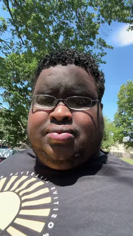 A post by @eastiiii on TikTok caption: Ani iyo cunto jecyl aa naga dexhayo 😂 #fyp #fypage #somalitiktok #somali 