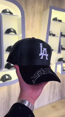 A post by @dandyhats on TikTok caption: LA PLAID 🔧🤝🫨 #dandy #dandyhats #fyp #parati #dandyhatsmx #