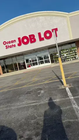 A post by @410dwill45 on TikTok caption: Man where big lots go??? #410dwill45 #foryoupage #fyp