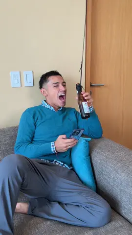 A post by @rubentuestaok on TikTok caption: Mándale a tu amigo para que sepa qué hacer 🤣