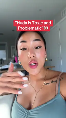 A post by @meagnunez on TikTok caption: Since y’all wanna cancel Huda so bad🙄🙄#greenscreenvideo #loveisland #loveislandusa #hudaloveisland 