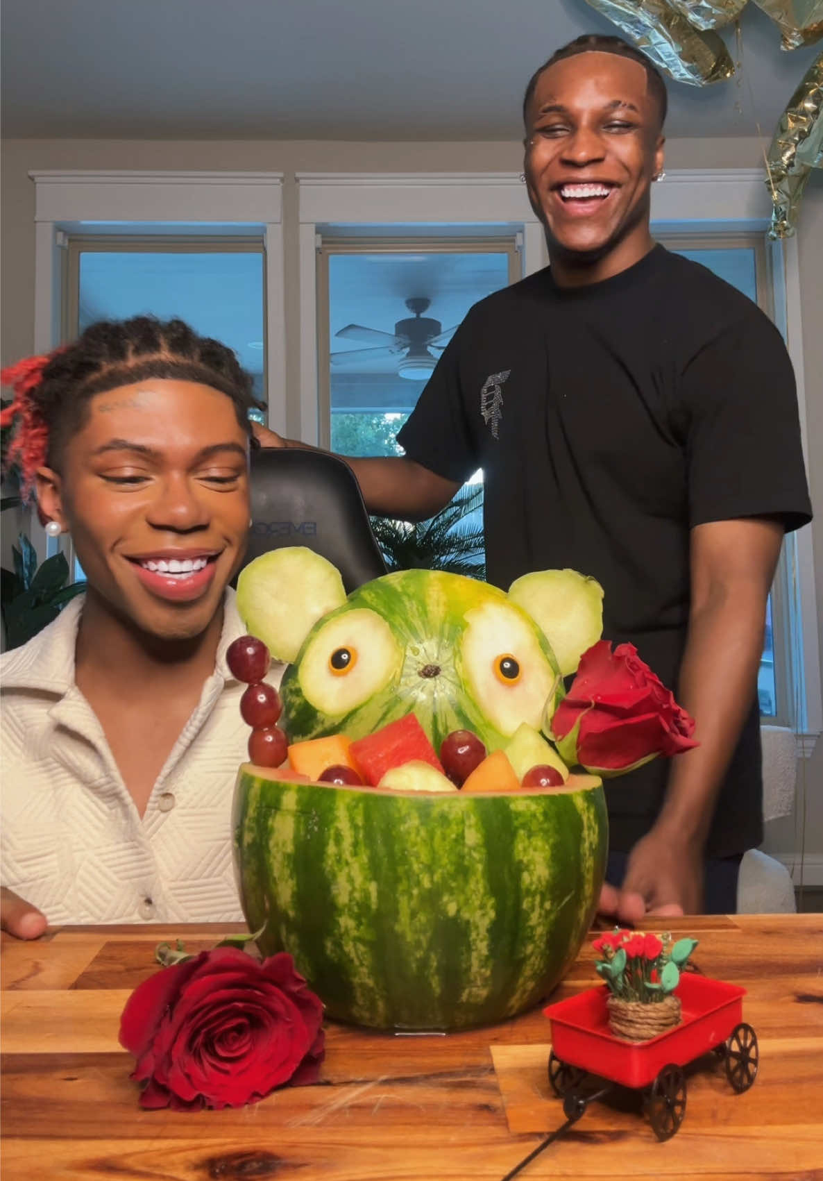 A post by @realjayllnn on TikTok caption: #dessert 