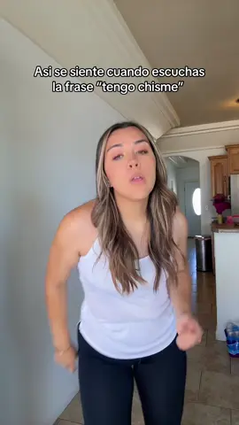 A post by @anakarenvaa on TikTok caption: Levante la Mano a Quien le guste el Chismecito 🤣🫶  Ig:Anakarenvaa