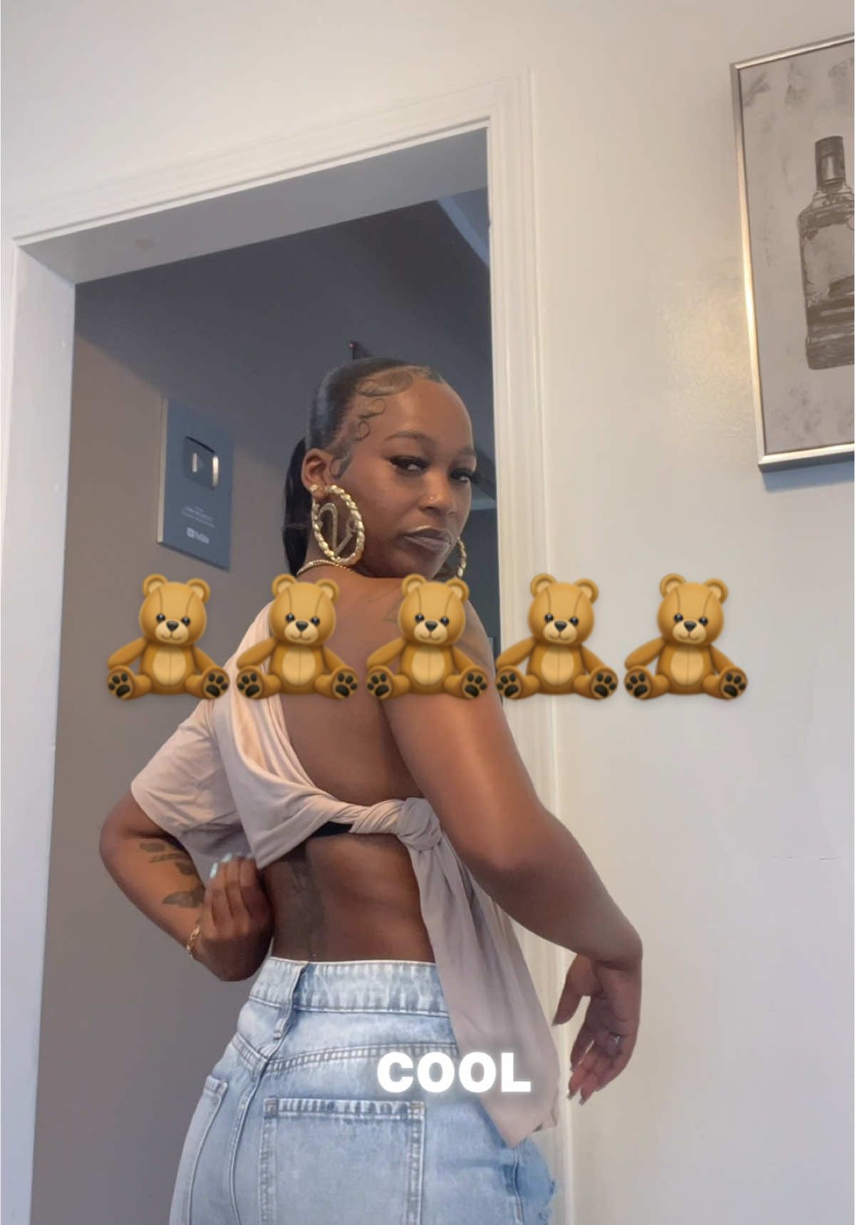 A post by @tooteezy on TikTok caption: 💙💙🥰My Big Sis Baby Shower Was Beautiful!! 🧸 #grwm #babyshower 