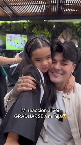 A post by @carlosferiag on TikTok caption: Qué momento tan hermoso😍❤️