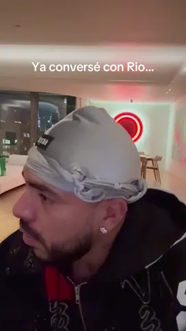 A post by @elcantantedelghetto on TikTok caption: A este cuento le falta la versión del Tío Ryan 😤