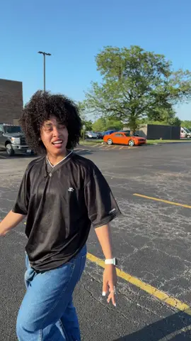 A post by @summbasic on TikTok caption: miss my hair #summspeshul #draft 