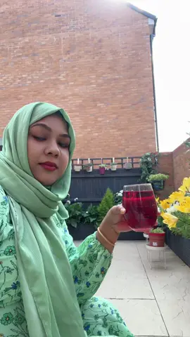 A post by @rumaaa_a on TikTok caption: My favourite song#waching_full_video #foryoupage❤️❤️ #tik_tok #thankyou 